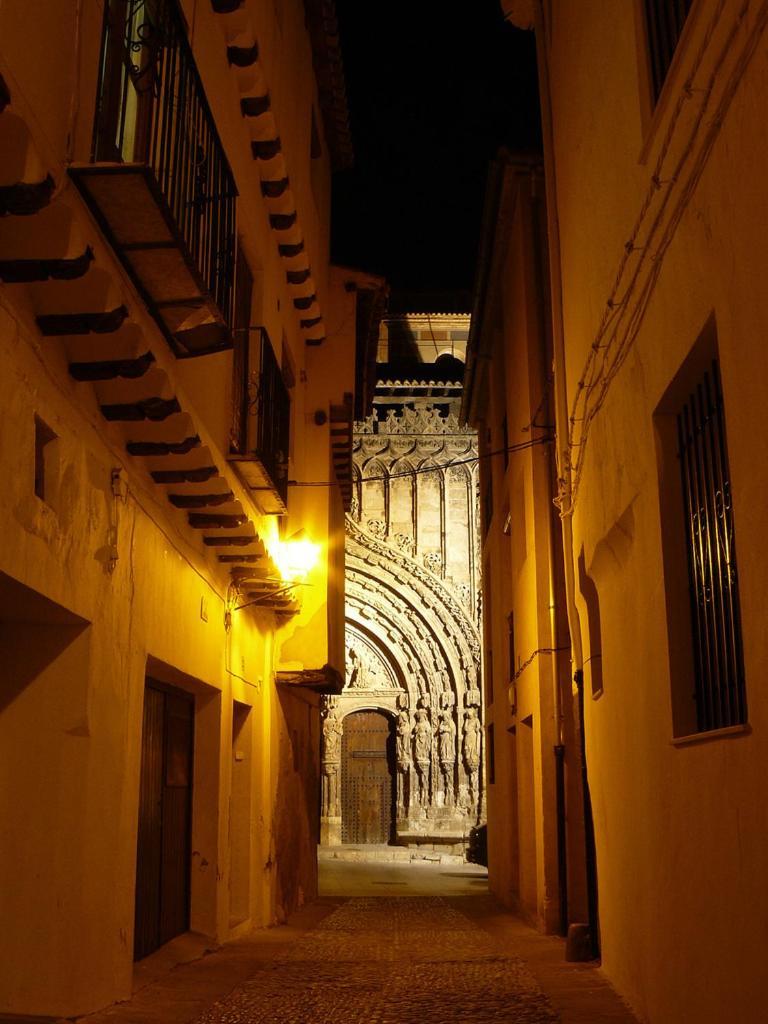 Alojamiento Turistico La Tinaja Requena Extérieur photo
