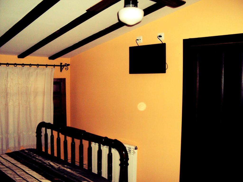 Alojamiento Turistico La Tinaja Requena Chambre photo
