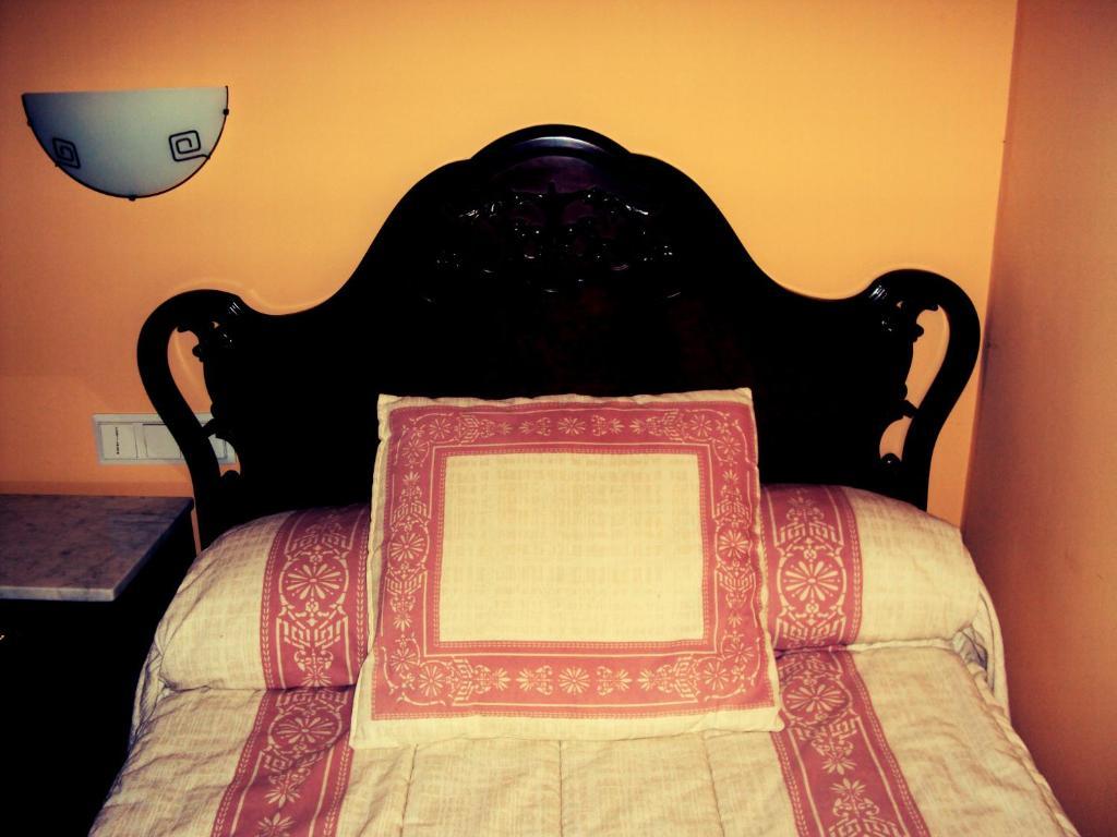 Alojamiento Turistico La Tinaja Requena Chambre photo