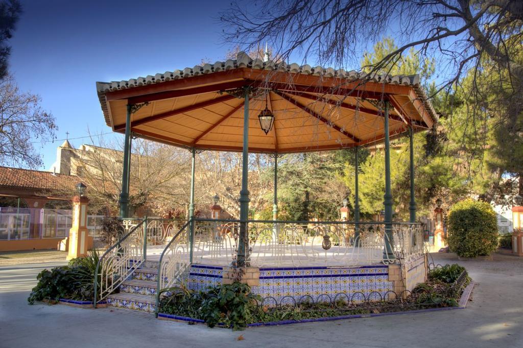 Alojamiento Turistico La Tinaja Requena Extérieur photo